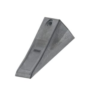 X156H Bucket teeth and Adapter (1)