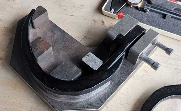 Custom-9-Inch-Hay-Grapple-Hook-Cast-Steel-Bale-Hooks-13