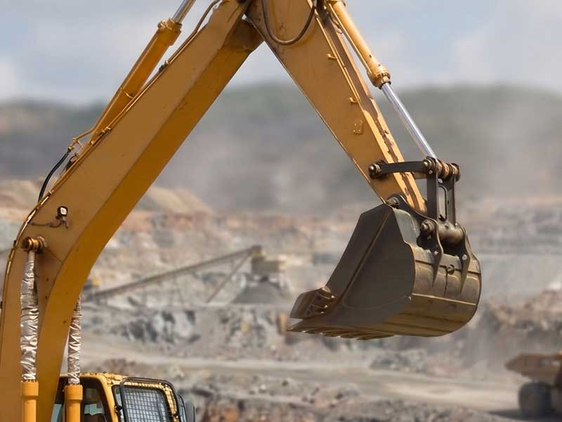 Mining-Excavator-Bucket-Teeth-and-Adapter-Wearp-Parts-Supplier-1