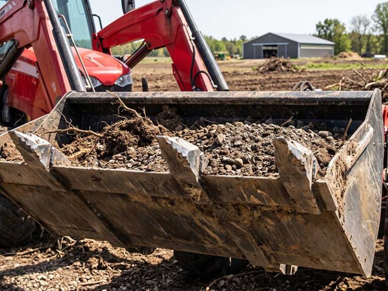 Tractor-Tooth-Bucket-Guide-for-Durable-Wear-Parts-&-OEM-Solutions-1