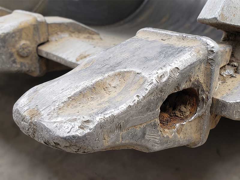 Mining-Excavator-Tooth-System-GET-Wear-Parts-Selection-&-Procurement-Guide-3